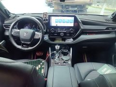Toyota Crown Venza 2.5L HEV AWD Premium - ფოტო 13