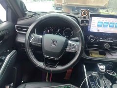 Toyota Crown Venza 2.5L HEV AWD Premium - ფოტო 3