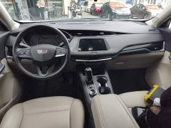 Cadillac XT4 28T FWD Luxury - ფოტო 10