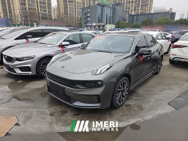 Lynk & Co 03 2.0T Automatic Vigor Plus