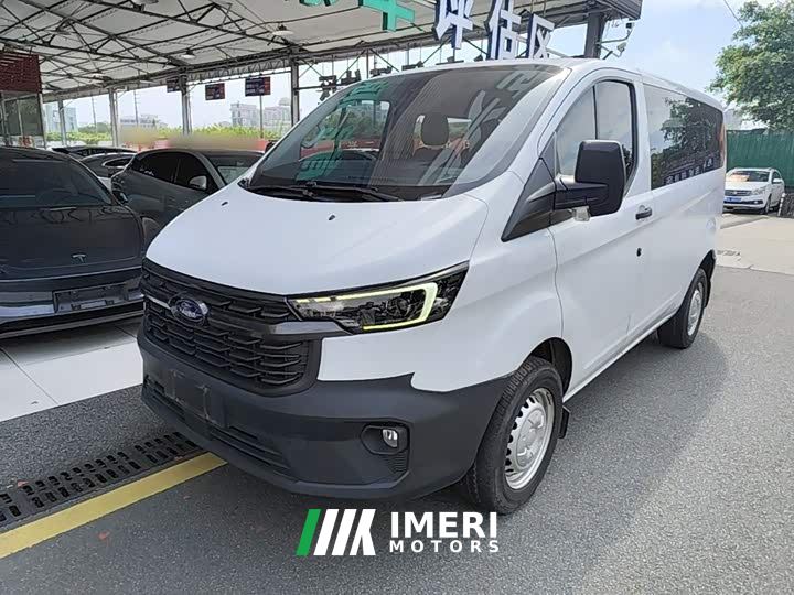 Ford Transit Custom 2.0T Petrol Manual Multi-Purpose Commercial Vehicle Short Wheelbase Low Roof 5/6 Seater