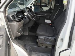 Ford Transit Custom 2.0T Petrol Manual Multi-Purpose Commercial Vehicle Short Wheelbase Low Roof 5/6 Seater - ფოტო 15