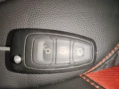 Ford Focus 2020 Hatchback Classic 1.5L Automatic Fashion Edition - ფოტო 9