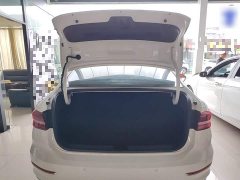 Volkswagen Lavida 1.5L Automatic Comfort - ფოტო 19