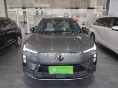 Volvo XC70 Plug-in Hybrid 2026 All-Wheel Drive Extended Range Ultra - ფოტო 3
