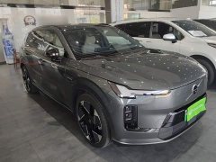 Volvo XC70 Plug-in Hybrid 2026 All-Wheel Drive Extended Range Ultra - ფოტო 4