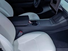 Tesla Model Y Rear-Wheel Drive - ფოტო 17