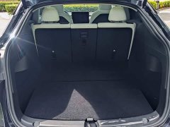 Tesla Model Y Rear-Wheel Drive - ფოტო 6