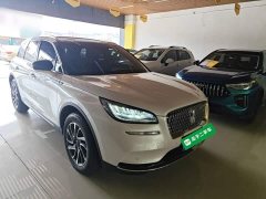 Lincoln Explorer 2.0T Two-Wheel Drive Premium - ფოტო 4