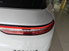 Lincoln Explorer 2.0T Two-Wheel Drive Premium - ფოტო 8