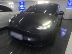 Tesla Model Y Rear-Wheel Drive - ფოტო 1
