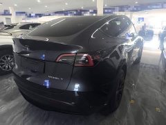 Tesla Model Y Rear-Wheel Drive - ფოტო 5