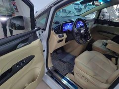 Buick GL8 ES Luxe Enjoyment Edition - ფოტო 16