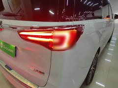 Buick GL8 ES Luxe Enjoyment Edition - ფოტო 8