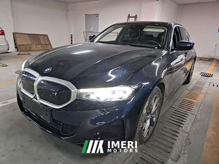 BMW i3 eDrive 35 L