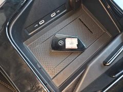 Volkswagen Lanhun 380TSI AWD R-Line Cruising Zhongxiang Edition - ფოტო 9
