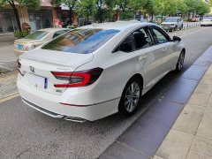 Honda Accord 260TURBO Luxury Edition - ფოტო 4