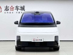 Li Auto MEGA Home Family Edition - ფოტო 2