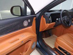 AITO M9 Extended Range Ultra 42kWh 6-Seater - ფოტო 10