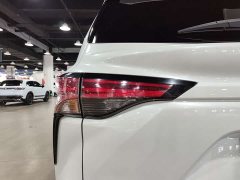 Toyota Sienna 2.5L Hybrid Premium Edition - ფოტო 19