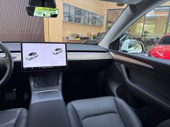 Tesla Model Y Standard Range RWD - ფოტო 13