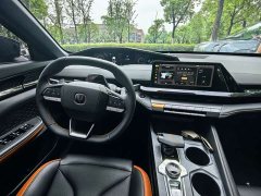 Changan UNI-V 2022 1.5T Deluxe - ფოტო 15