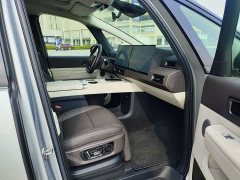 Li Auto Li Xiang MEGA Ultra - ფოტო 11