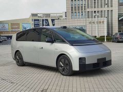 Li Auto Li Xiang MEGA Ultra - ფოტო 3