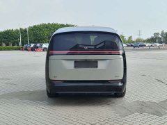 Li Auto Li Xiang MEGA Ultra - ფოტო 5