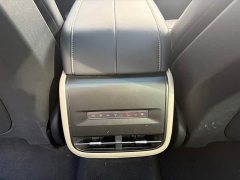 Lincoln Navigator 2023 2.0T AWD Prestige - ფოტო 10