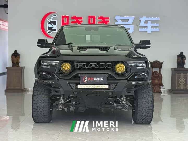 Ram Trucks Tyrannosaurus 6.2T Automatic - ავტომობილი ჩინეთიდან