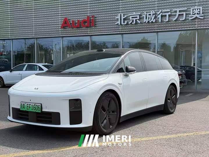 Li Auto i6 2025 Two-Wheel Drive Standard - ავტომობილი ჩინეთიდან