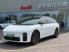 Li Auto i6 2025 Two-Wheel Drive Standard - ფოტო 1