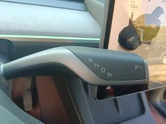 Tesla Model Y Rear-Wheel Drive - ფოტო 15