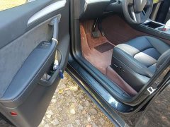Tesla Model Y Rear-Wheel Drive - ფოტო 17