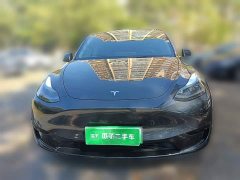 Tesla Model Y Rear-Wheel Drive - ფოტო 2