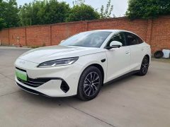 BYD Dolphin 06 DM-i Smart Drive 120KM Premium Edition - ფოტო 1
