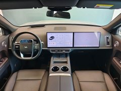 Li Auto L8 Ultra Smart Refresh Edition - ფოტო 11