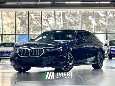 2025 BMW 5 Series 530Li Luxury M Sport Package - ავტომობილი ჩინეთიდან