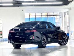 BMW 5 Series 530Li Luxury M Sport Package - ფოტო 7
