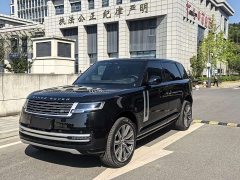 Land Rover Range Rover 3.0L V6 400PS Genesis Extended Wheelbase - ფოტო 1