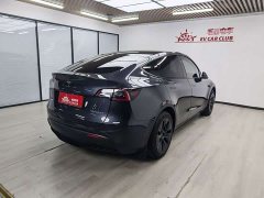 Tesla Model Y Rear-Wheel Drive - ფოტო 2