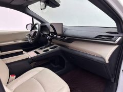 Toyota Sienna 2026 2.5L Dual-Motor FWD Luxury Deluxe Edition - ფოტო 11