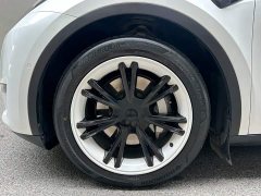 Tesla Model Y Long Range All-Wheel Drive - ფოტო 6