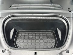 Tesla Model Y Long Range All-Wheel Drive - ფოტო 7