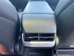Tesla Model Y Rear-Wheel Drive - ფოტო 9
