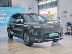 NIO ES8 2026 Six-Seat Executive Luxury Edition - ფოტო 3