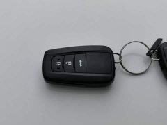 Toyota Corolla 2022 Hybrid 1.8H E-CVT Luxury - ფოტო 19