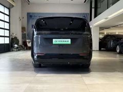 Li Auto MEGA 2025 Home Family Edition - ფოტო 7