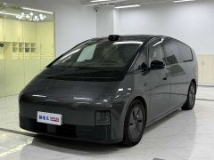 Li Auto Li Xiang MEGA Ultra - ფოტო 1